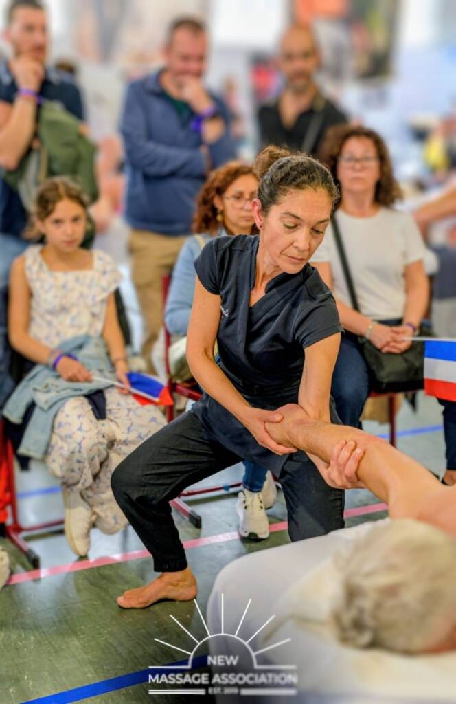 Votre praticienne en action au Championnat d'Europe de Massage 2025